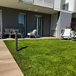 Piscina Fronte Mare & Giardino Privato - Jl Blue * Lido di Jesolo
