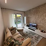 Apartment Piscina Fronte Mare & Giardino Privato - Jl Blue